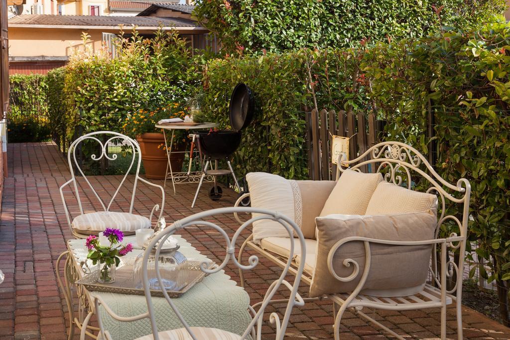 Nina Guest House Longare Exterior foto